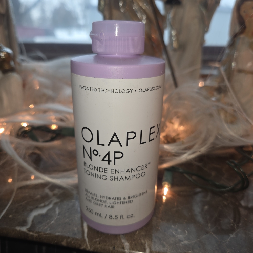 OLAPLEX No.4P Blonde Enhancer Shampoo - Lavander